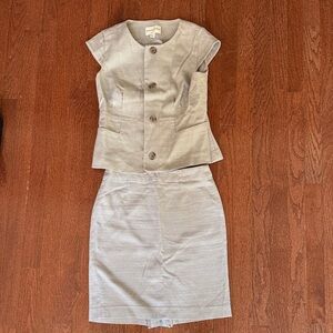 Banana Republic Elegant Gray Women's Skirt Set